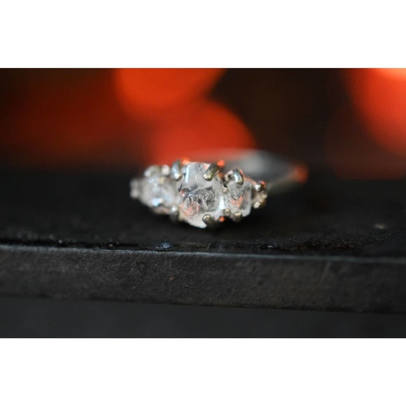 Engagement ring, Raw diamond ring, alternative engagement ring - Picture 1 of 6